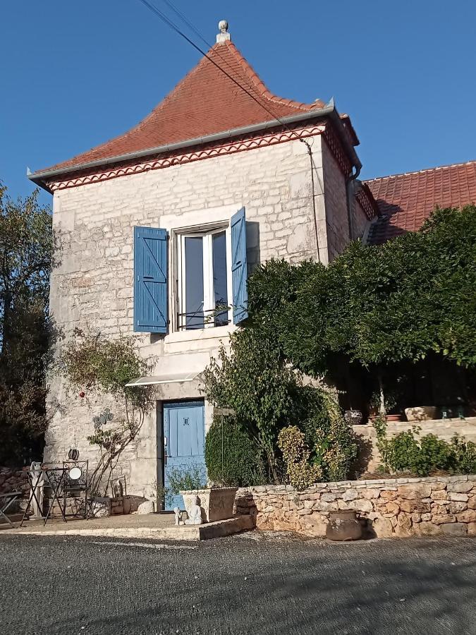 La Tour Des Quatre Chemins Apartment Gramat Exterior foto